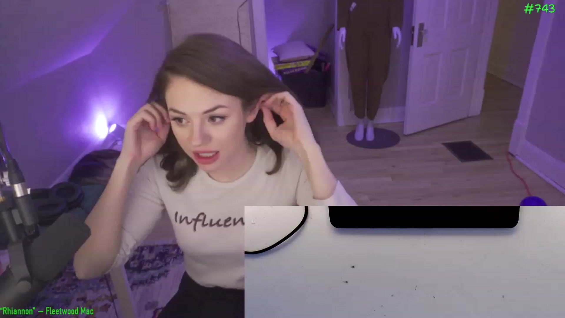 Gallery image thumbnail from SophiesPalace's myfreecams stream on, 05/05/2023, 07:04 image 4 of 20