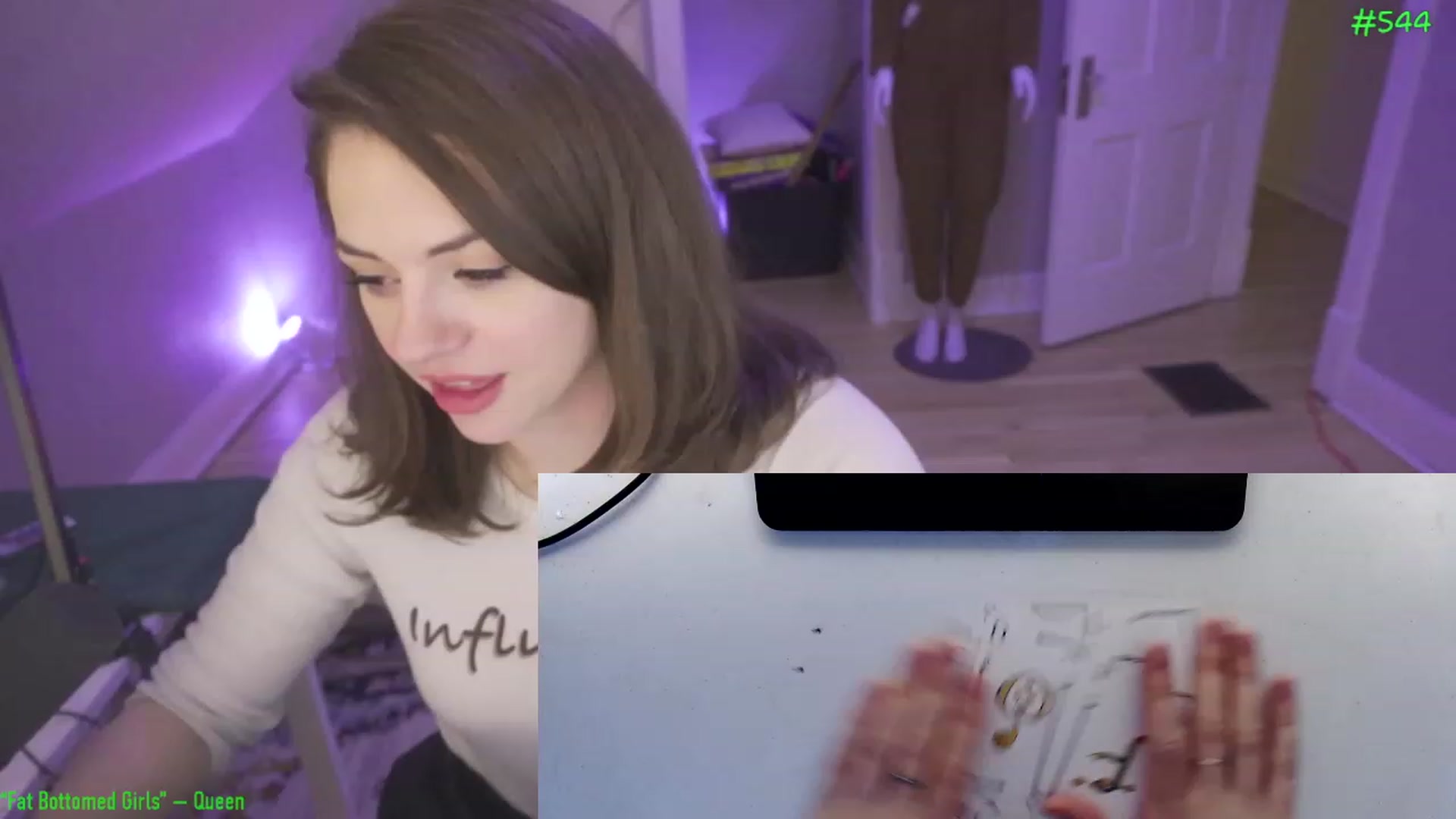 Gallery image thumbnail from SophiesPalace's myfreecams stream on, 05/05/2023, 07:38 image 7 of 20