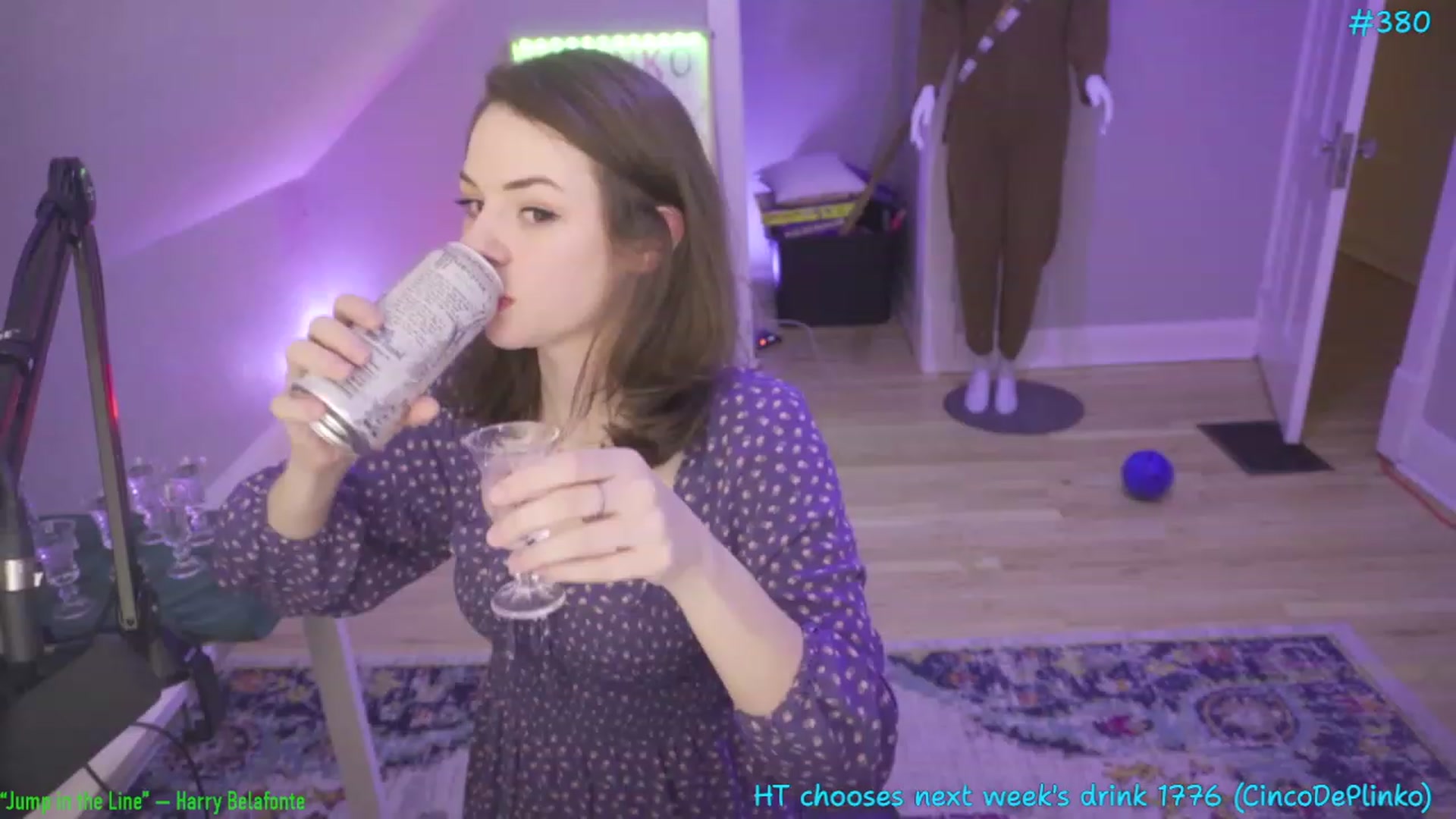 Gallery image thumbnail from SophiesPalace's myfreecams stream on, 05/06/2023, 06:18 image 11 of 20