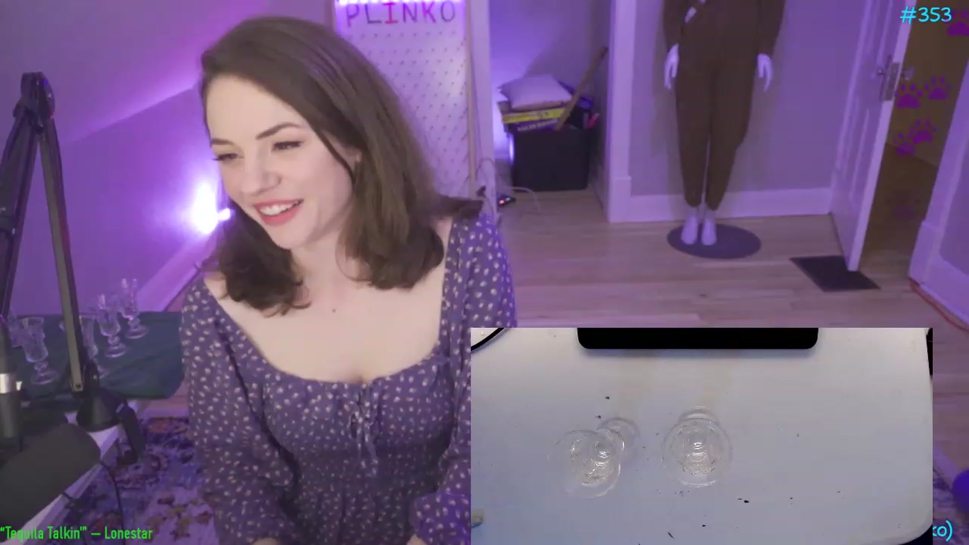 Gallery image thumbnail from SophiesPalace's myfreecams stream on, 05/06/2023, 06:18 image 16 of 20