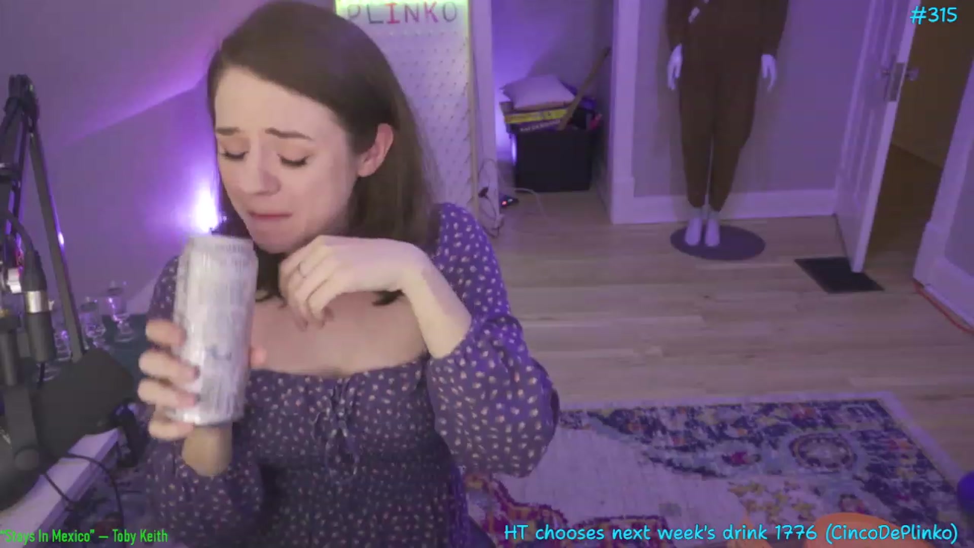 Gallery image thumbnail from SophiesPalace's myfreecams stream on, 05/06/2023, 06:18 image 18 of 20