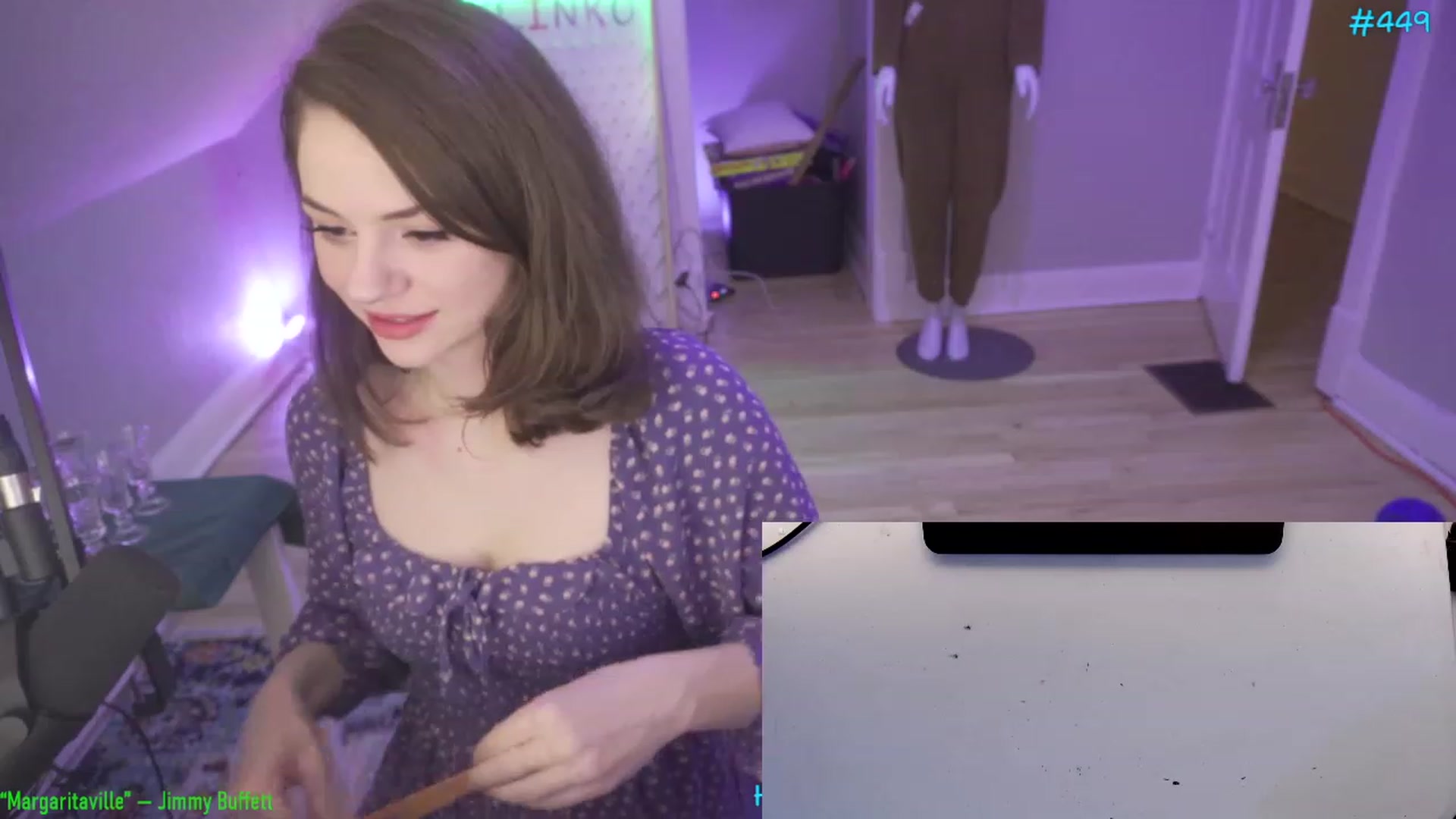 Gallery image thumbnail from SophiesPalace's myfreecams stream on, 05/06/2023, 06:18 image 7 of 20