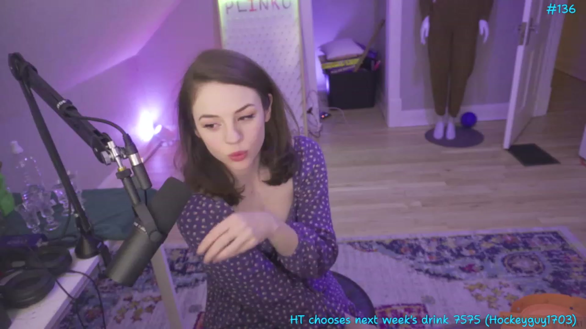 Gallery image thumbnail from SophiesPalace's myfreecams stream on, 05/06/2023, 07:37 image 19 of 20