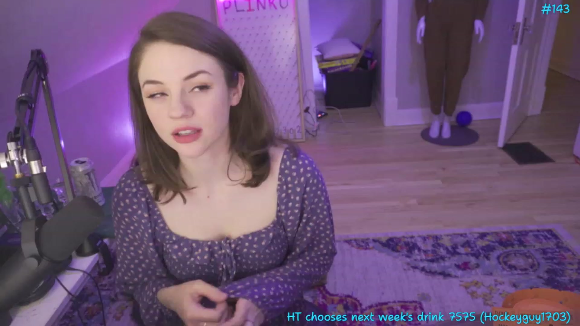 Gallery image thumbnail from SophiesPalace's myfreecams stream on, 05/06/2023, 07:37 image 10 of 20