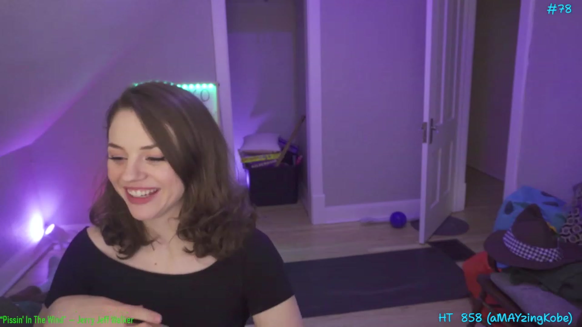 Gallery image thumbnail from SophiesPalace's myfreecams stream on, 05/08/2023, 07:14 image 17 of 20