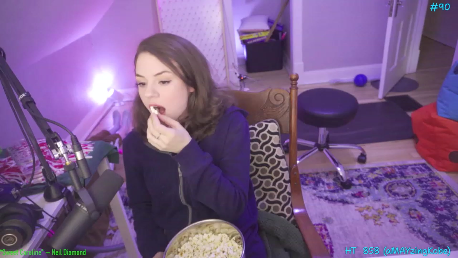 Gallery image thumbnail from SophiesPalace's myfreecams stream on, 05/09/2023, 07:14 image 2 of 20