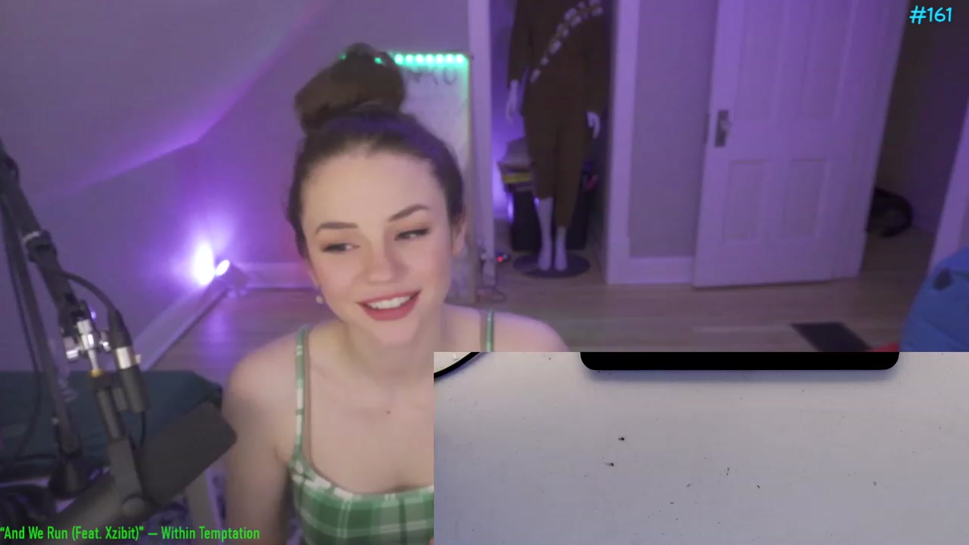 Gallery image thumbnail from SophiesPalace's myfreecams stream on, 05/13/2023, 05:45 image 2 of 20