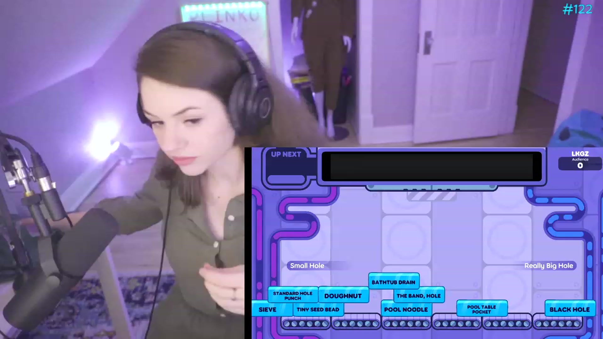 Gallery image thumbnail from SophiesPalace's myfreecams stream on, 05/15/2023, 08:29 image 12 of 20