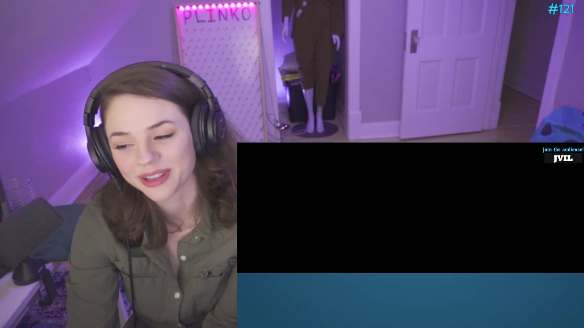 Gallery image thumbnail from SophiesPalace's myfreecams stream on, 05/15/2023, 08:29 image 8 of 20