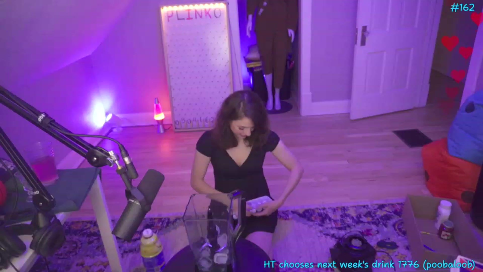Gallery image thumbnail from SophiesPalace's myfreecams stream on, 05/20/2023, 06:49 image 4 of 20