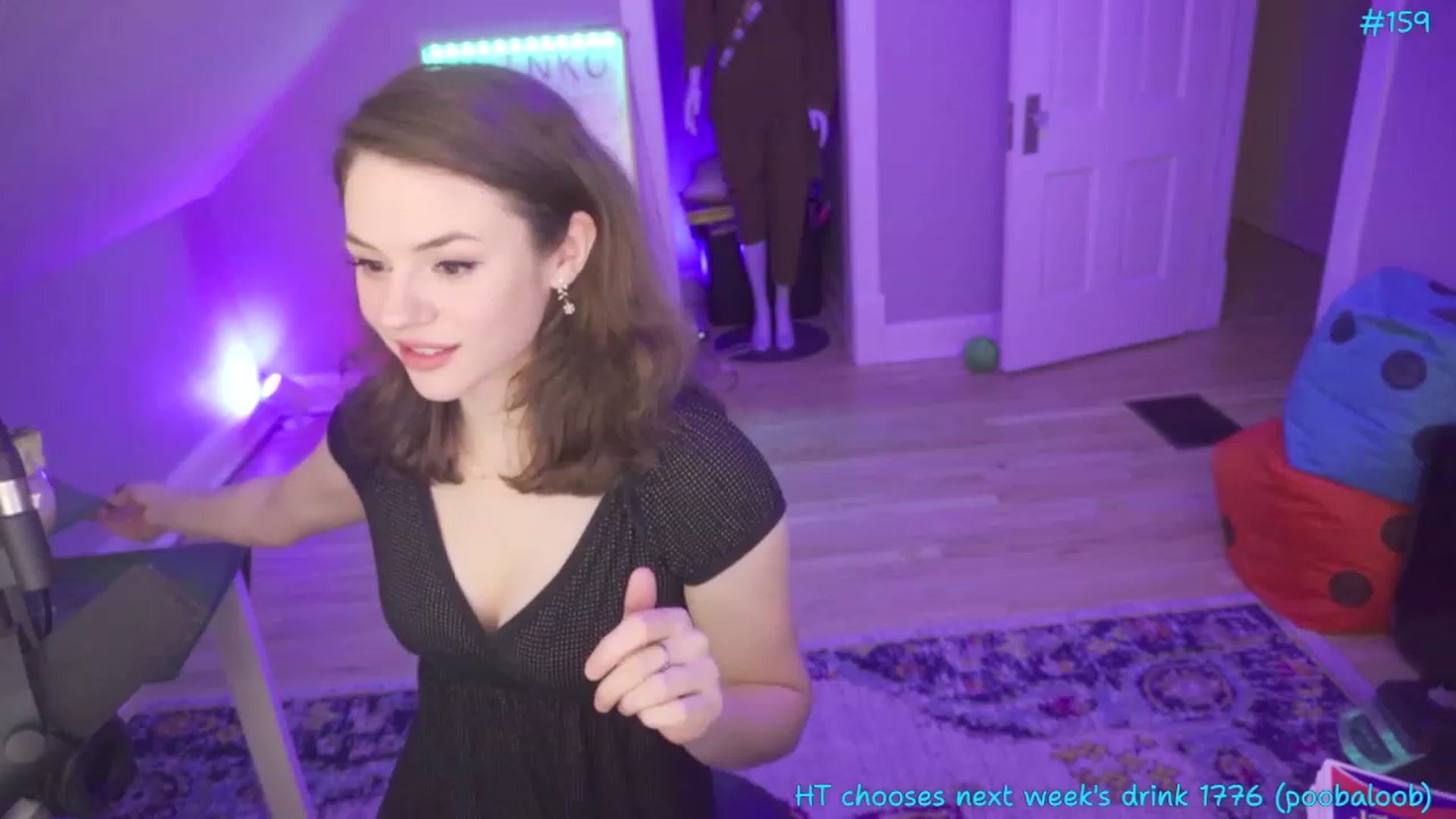Gallery image thumbnail from SophiesPalace's myfreecams stream on, 05/20/2023, 06:49 image 9 of 20