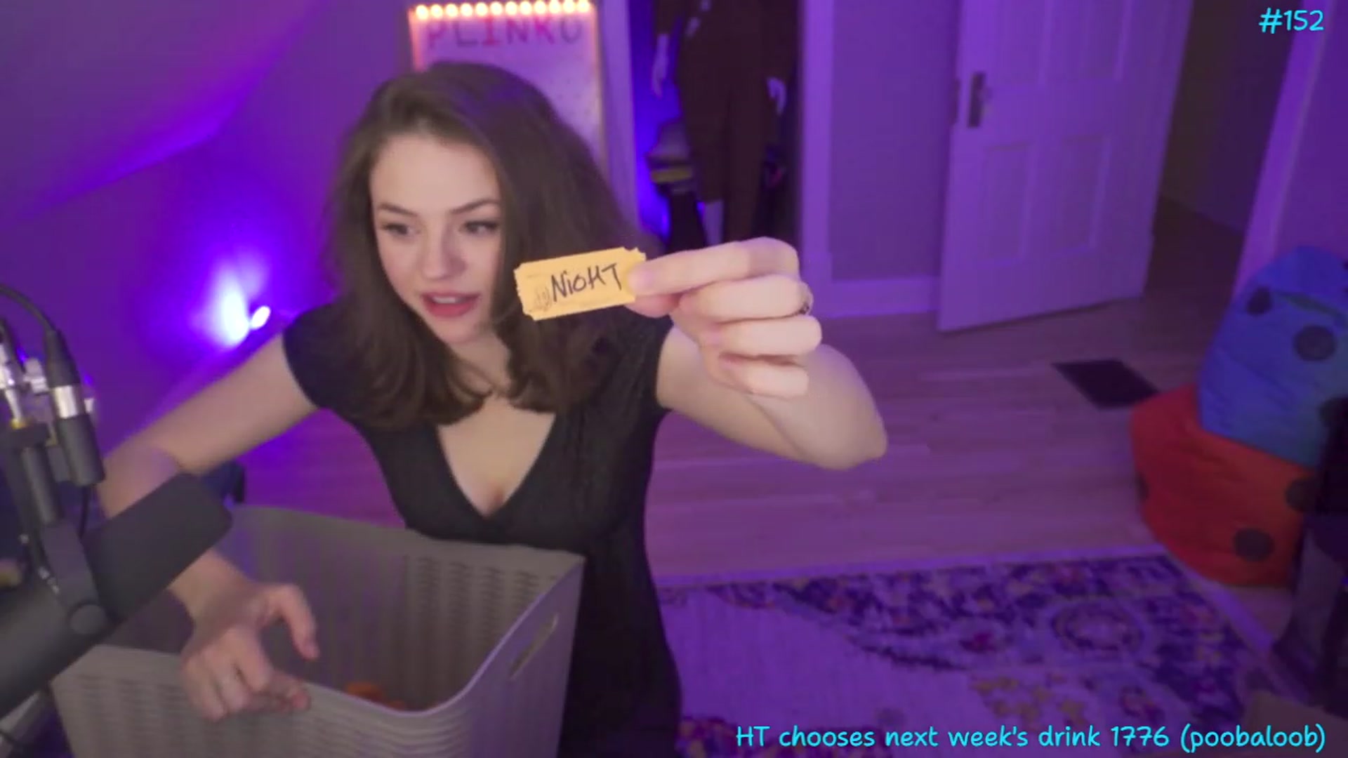 Gallery image thumbnail from SophiesPalace's myfreecams stream on, 05/20/2023, 08:07 image 19 of 20