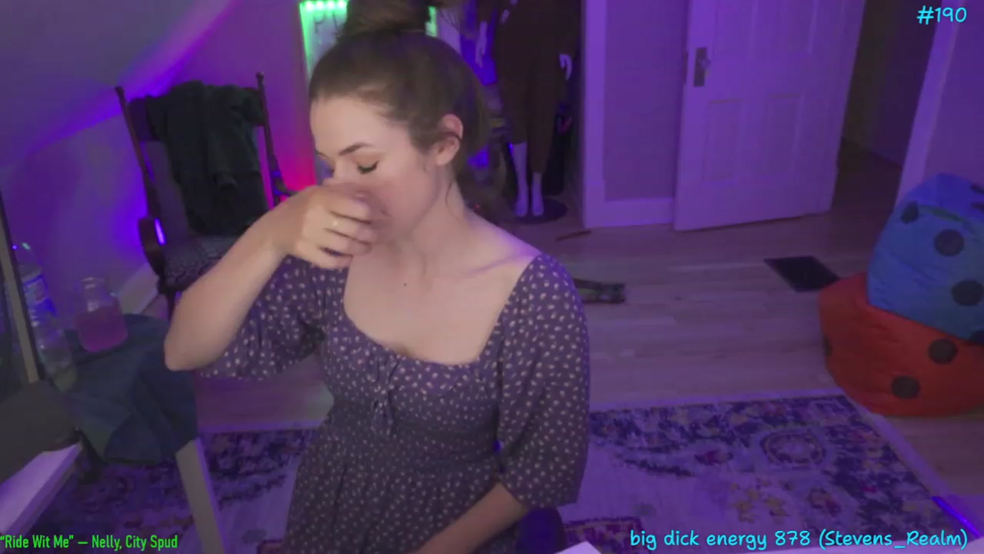 Gallery image thumbnail from SophiesPalace's myfreecams stream on, 05/27/2023, 07:08 image 2 of 20