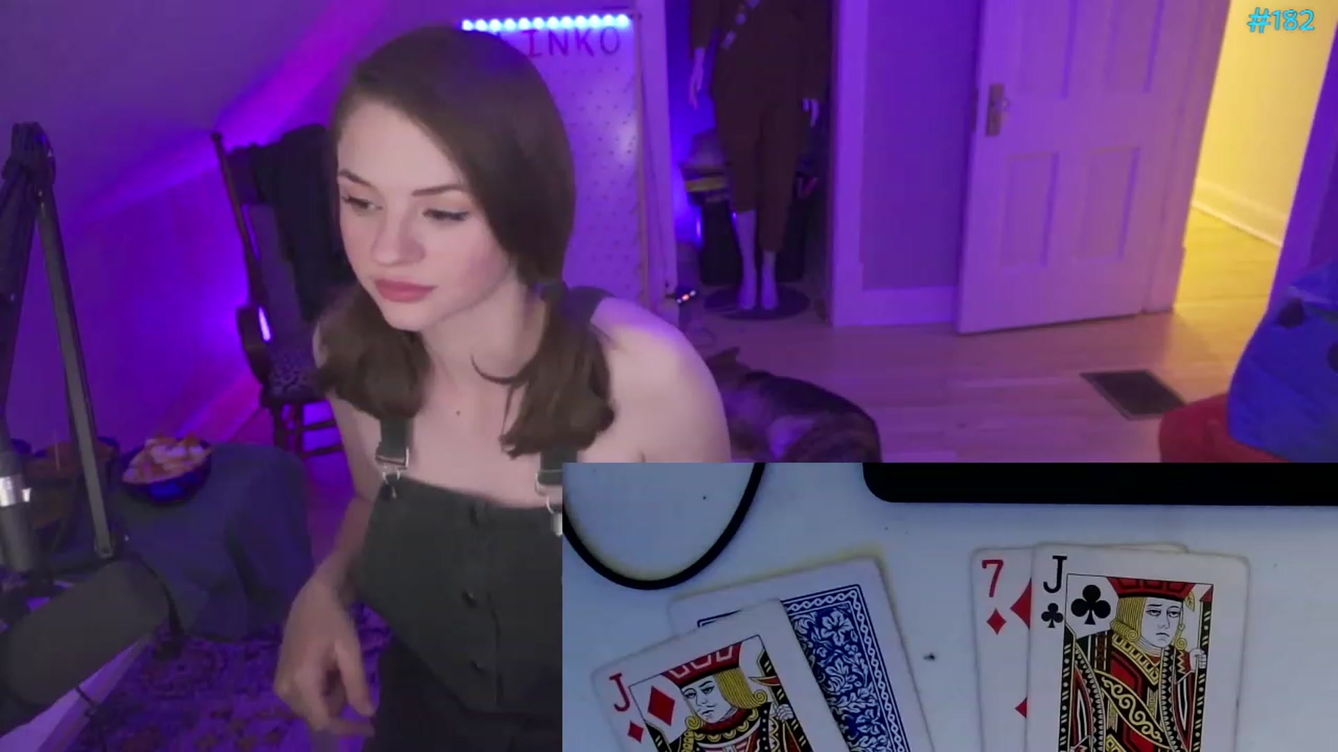 Gallery image thumbnail from SophiesPalace's myfreecams stream on, 05/29/2023, 08:23 image 5 of 20