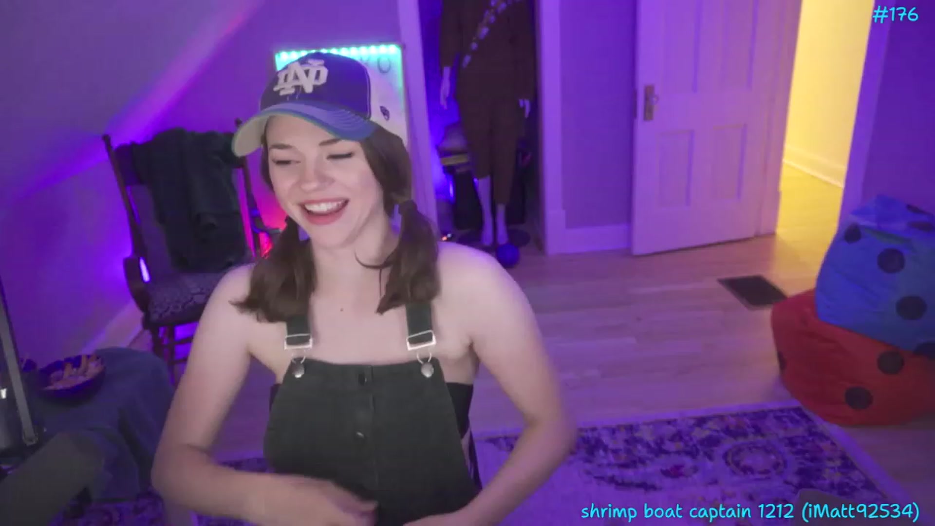 Gallery image thumbnail from SophiesPalace's myfreecams stream on, 05/29/2023, 09:01 image 17 of 20