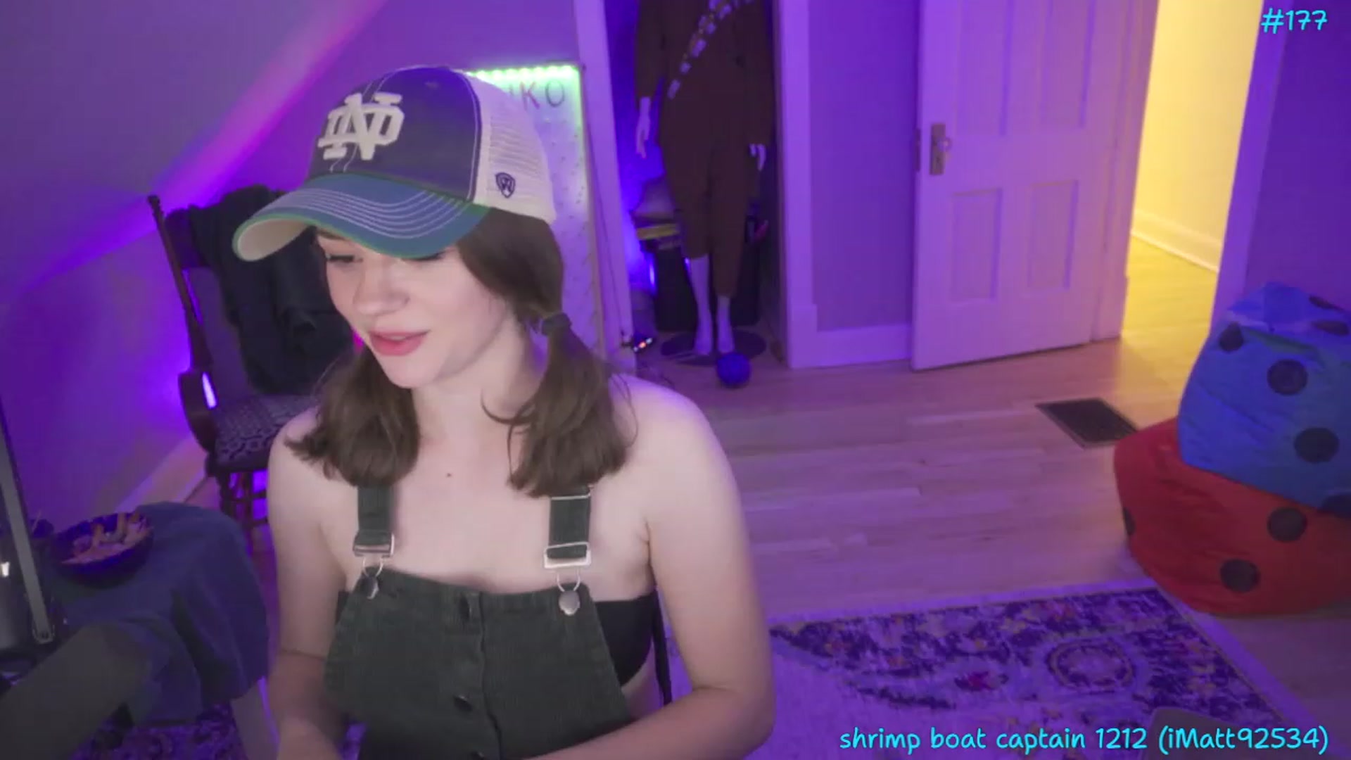 Gallery image thumbnail from SophiesPalace's myfreecams stream on, 05/29/2023, 09:01 image 10 of 20