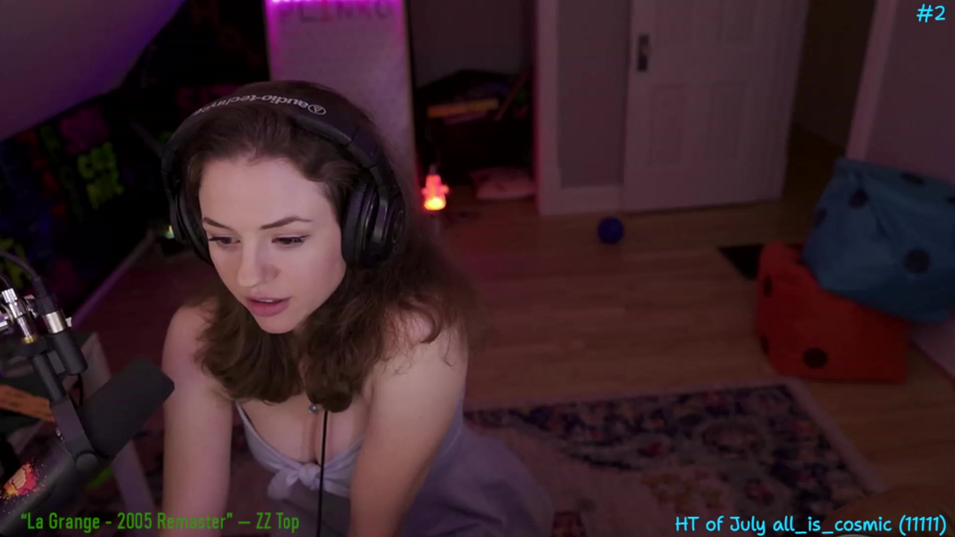 Gallery image thumbnail from SophiesPalace's myfreecams stream on, 07/04/2023, 09:45 image 16 of 20
