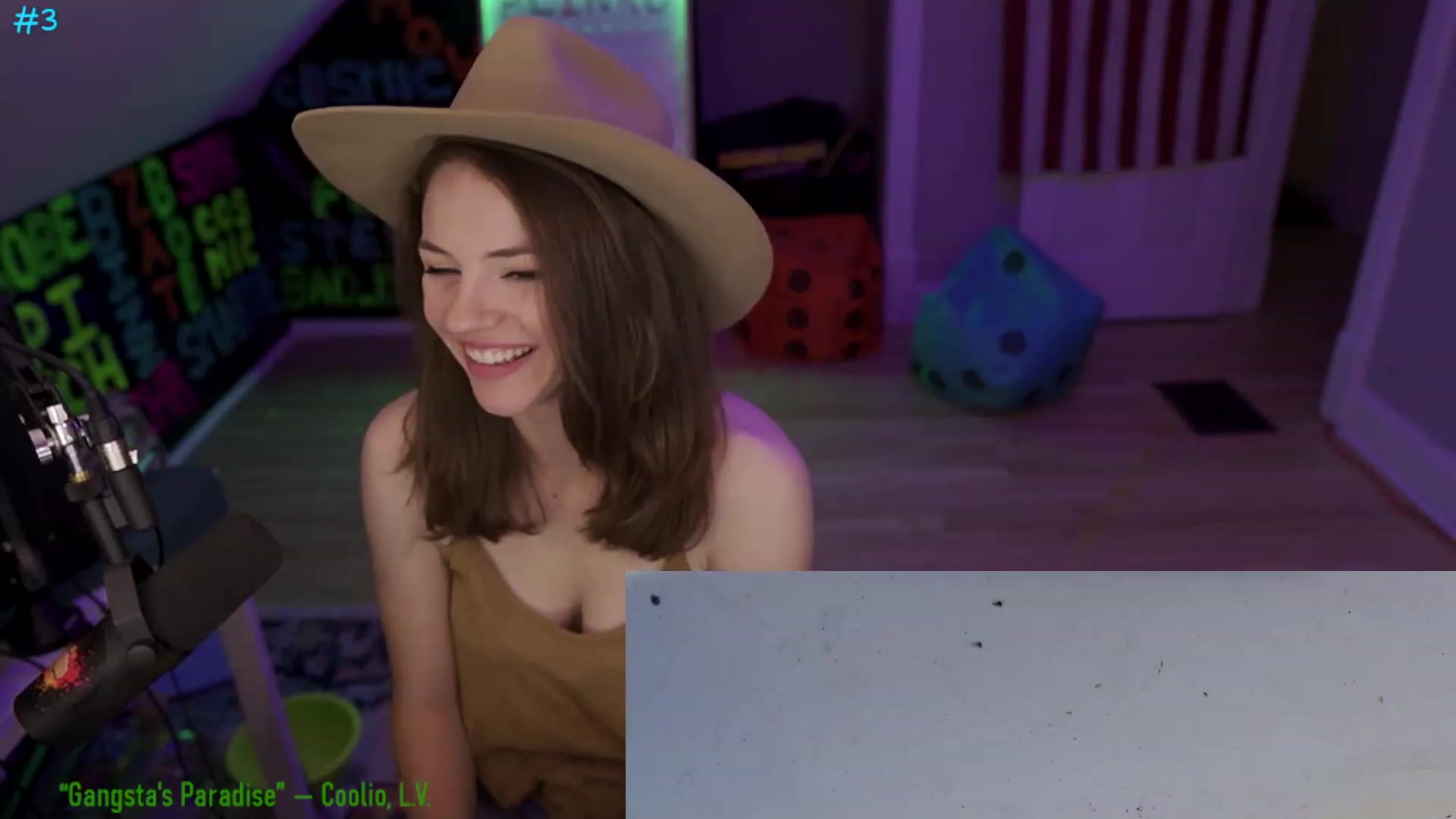 Gallery image thumbnail from SophiesPalace's myfreecams stream on, 07/08/2023, 06:43 image 14 of 20