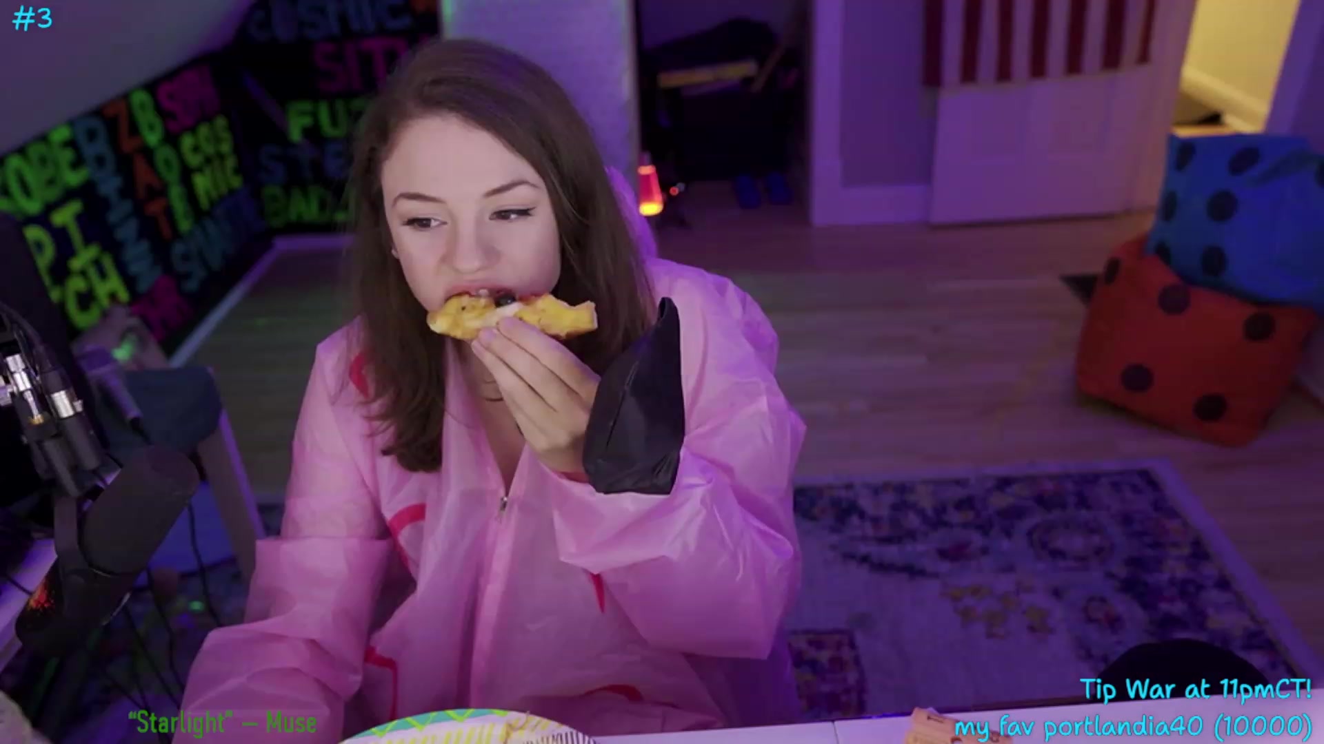 Gallery image thumbnail from SophiesPalace's myfreecams stream on, 07/09/2023, 06:29 image 20 of 20
