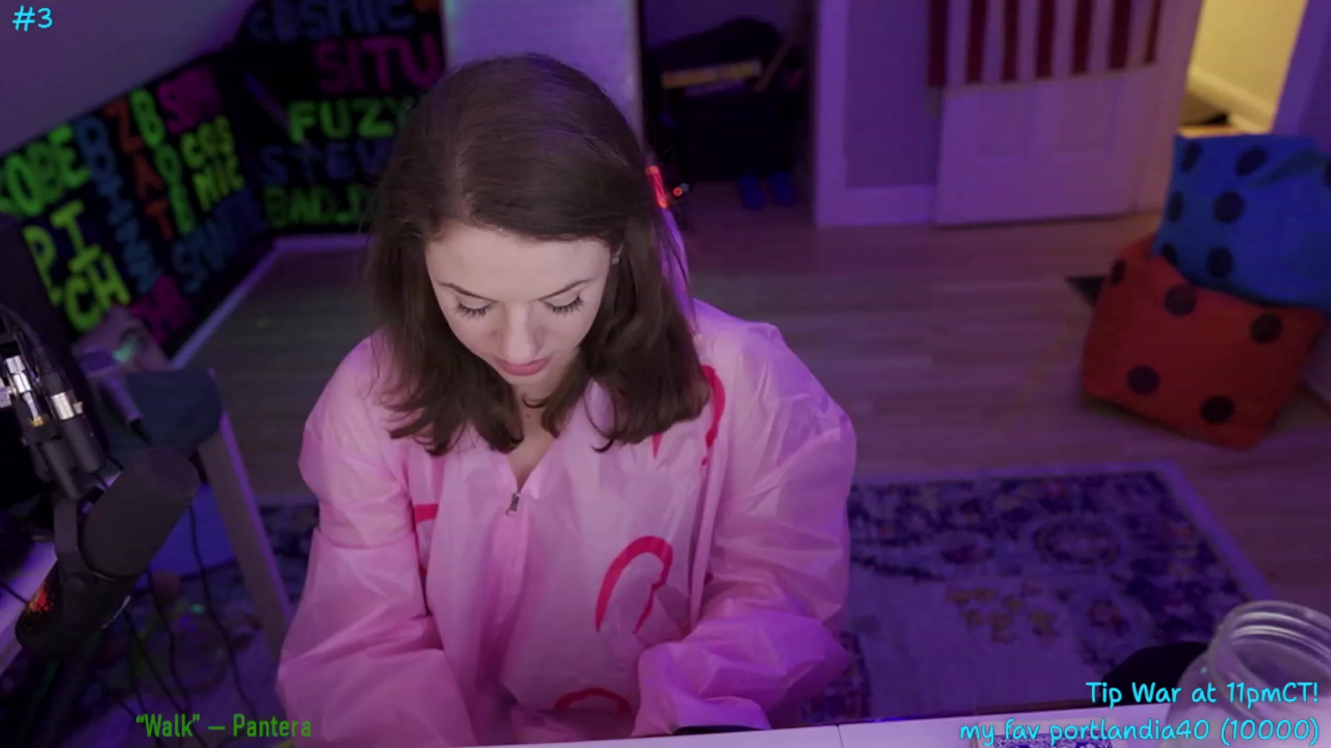 Gallery image thumbnail from SophiesPalace's myfreecams stream on, 07/09/2023, 07:31 image 3 of 20