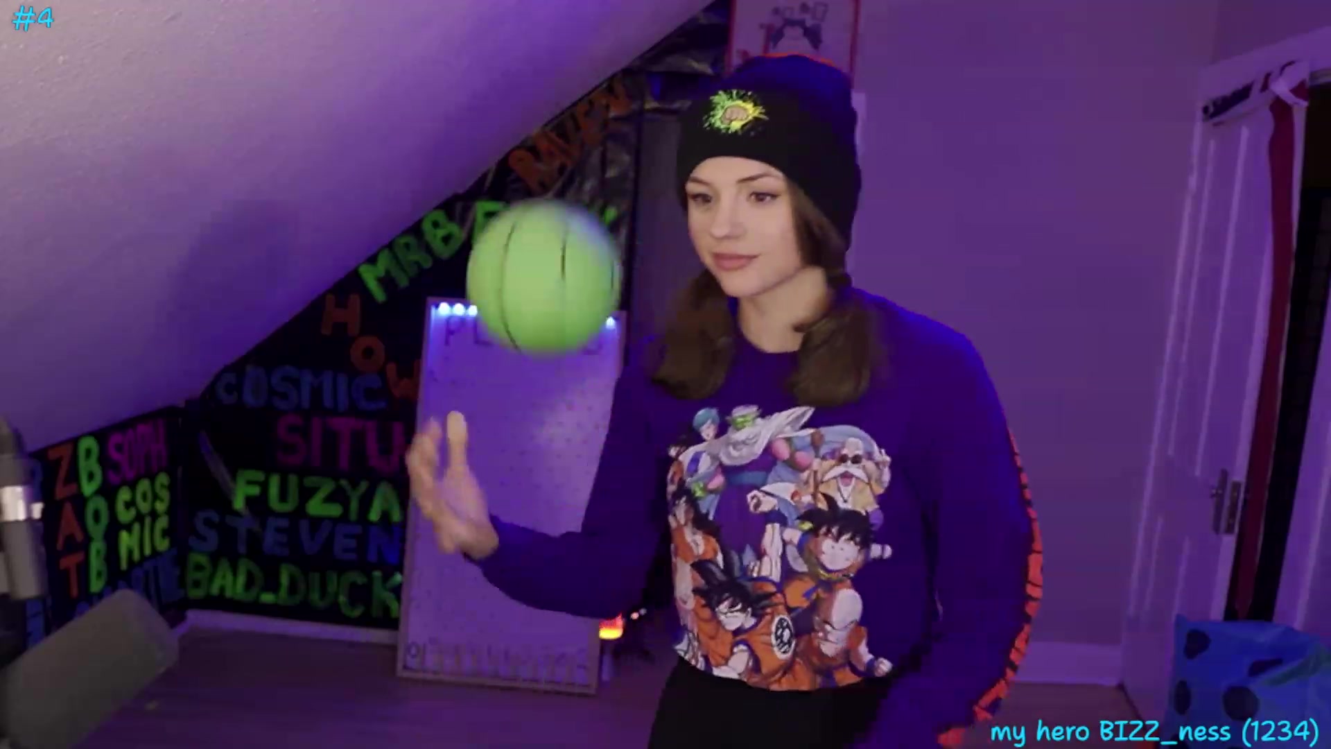 Gallery image thumbnail from SophiesPalace's myfreecams stream on, 07/12/2023, 07:21 image 9 of 20