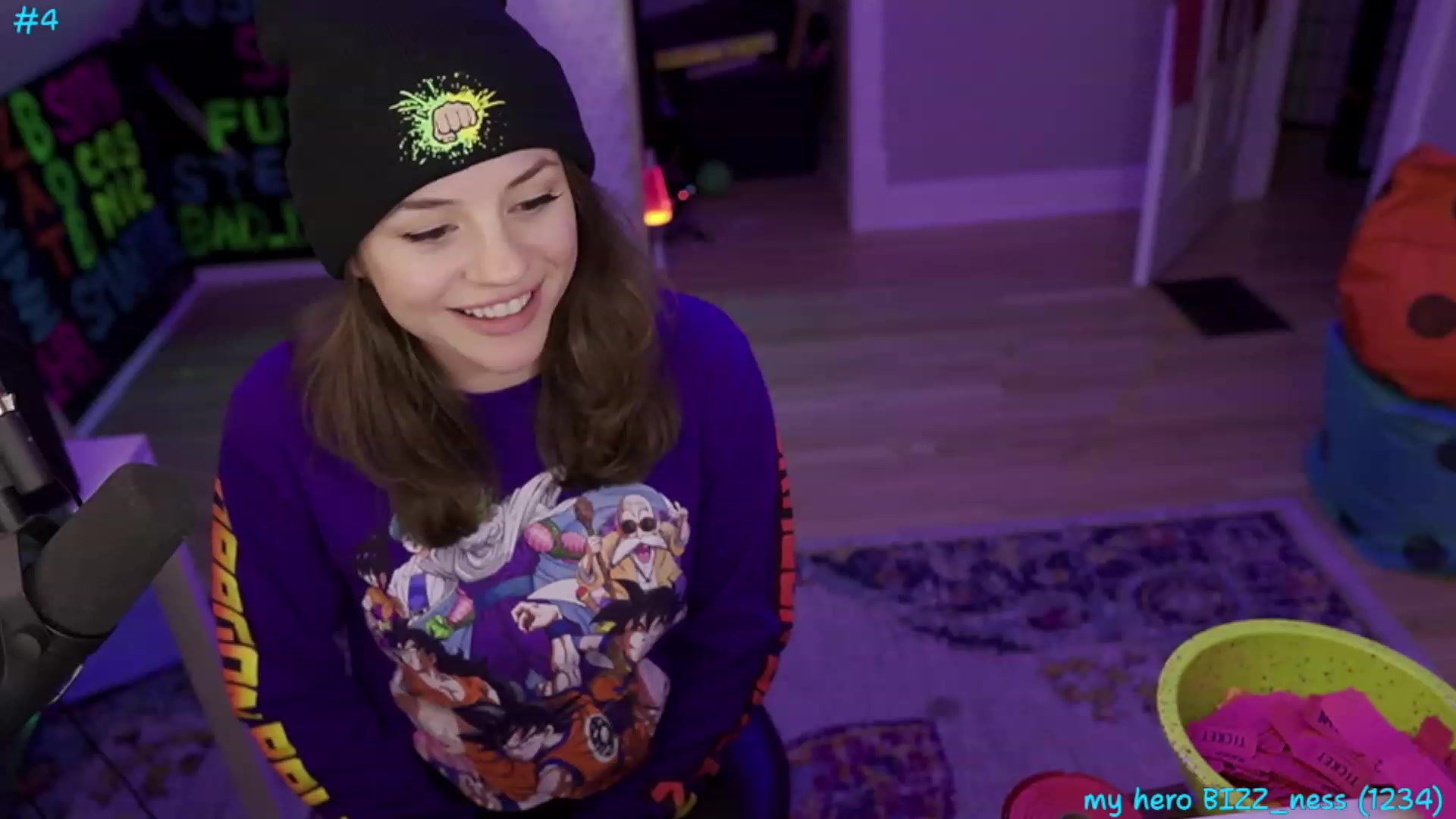 Gallery image thumbnail from SophiesPalace's myfreecams stream on, 07/12/2023, 10:05 image 18 of 20