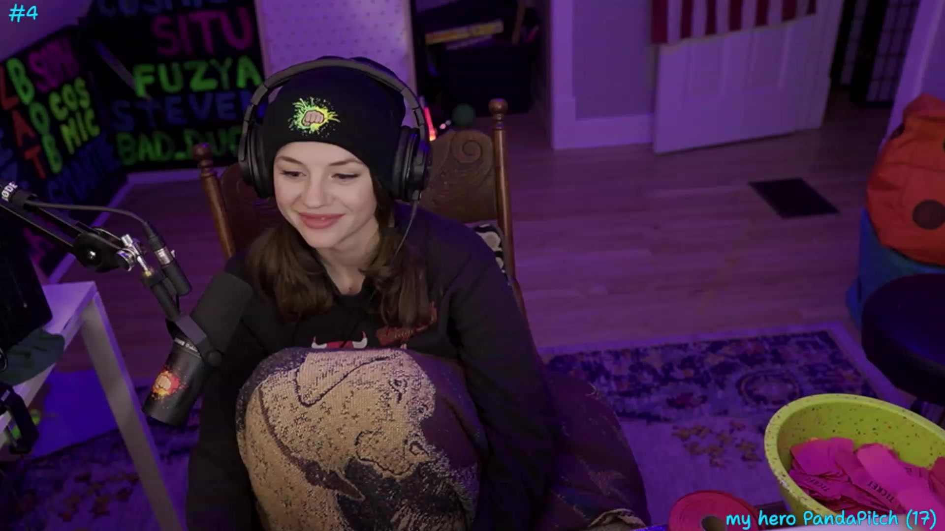 Gallery image thumbnail from SophiesPalace's myfreecams stream on, 07/13/2023, 07:40 image 1 of 20