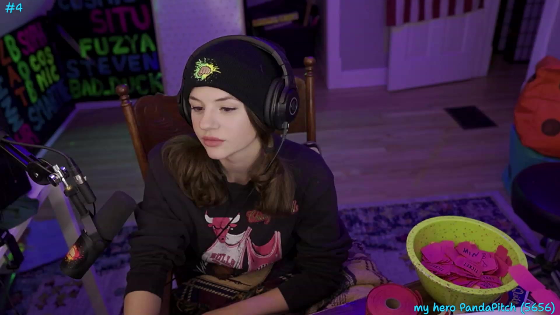 Gallery image thumbnail from SophiesPalace's myfreecams stream on, 07/13/2023, 07:40 image 16 of 20