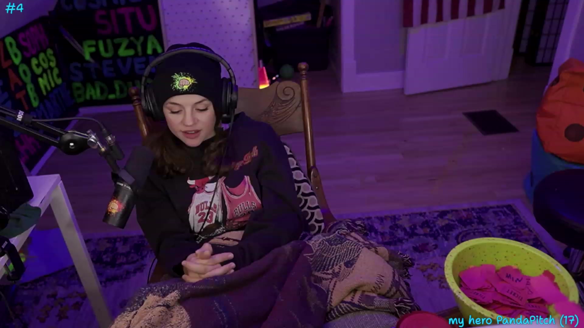 Gallery image thumbnail from SophiesPalace's myfreecams stream on, 07/13/2023, 07:40 image 10 of 20