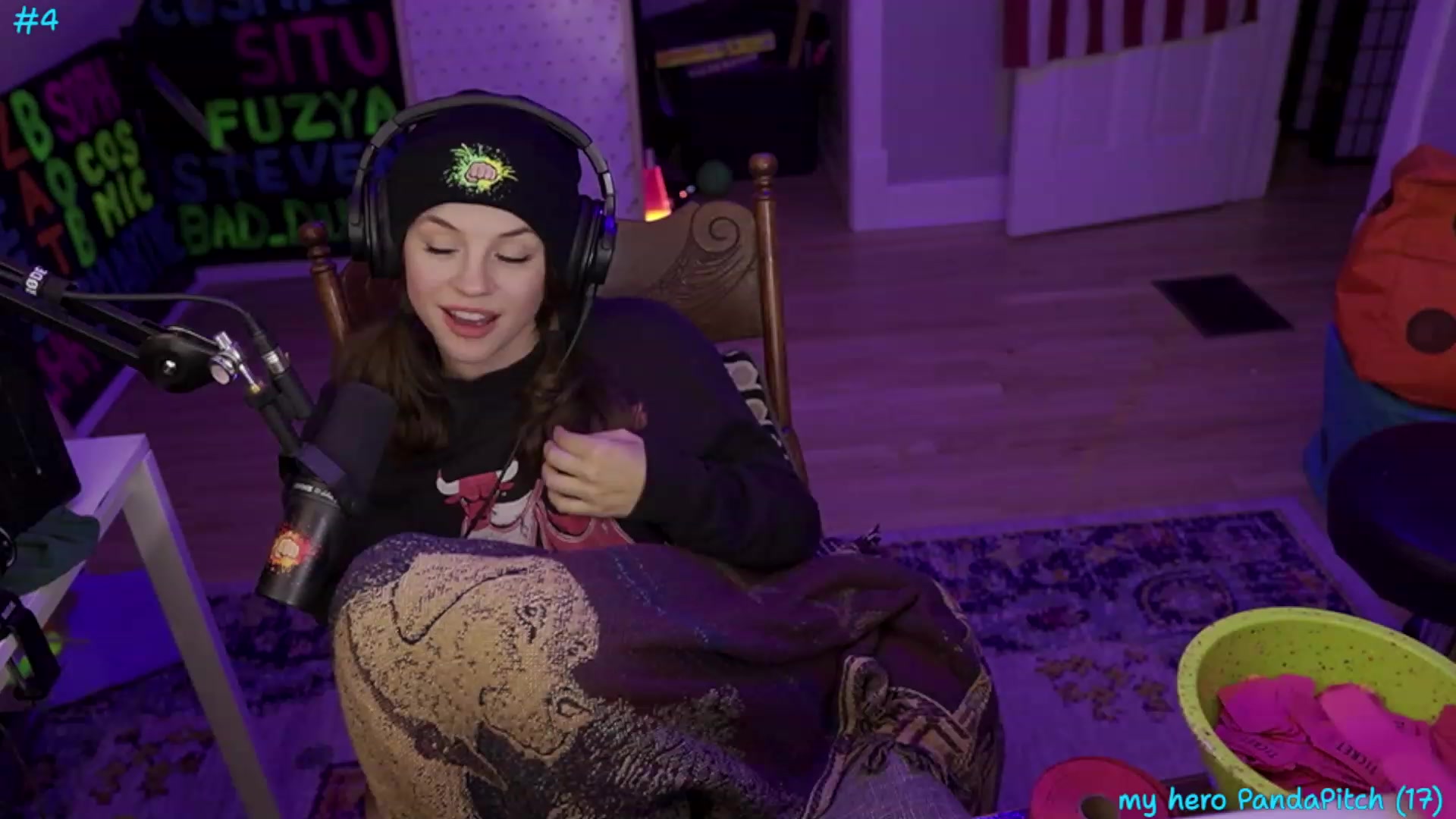 Gallery image thumbnail from SophiesPalace's myfreecams stream on, 07/13/2023, 07:40 image 3 of 20