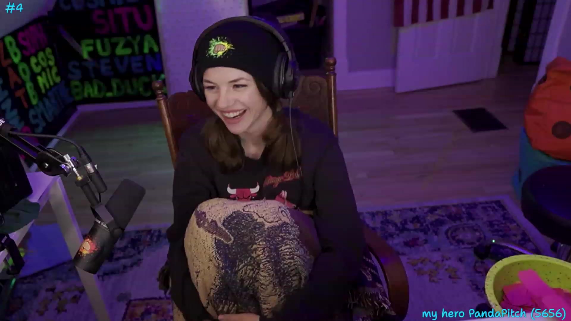 Gallery image thumbnail from SophiesPalace's myfreecams stream on, 07/13/2023, 08:41 image 9 of 20