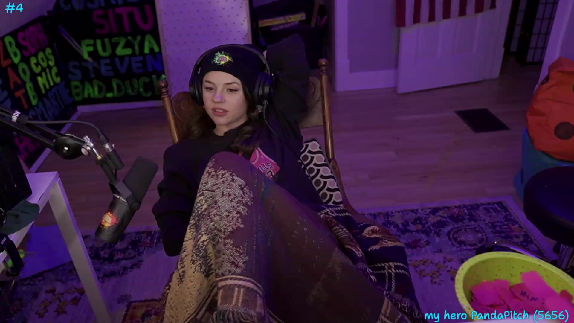 Gallery image thumbnail from SophiesPalace's myfreecams stream on, 07/13/2023, 08:41 image 16 of 20