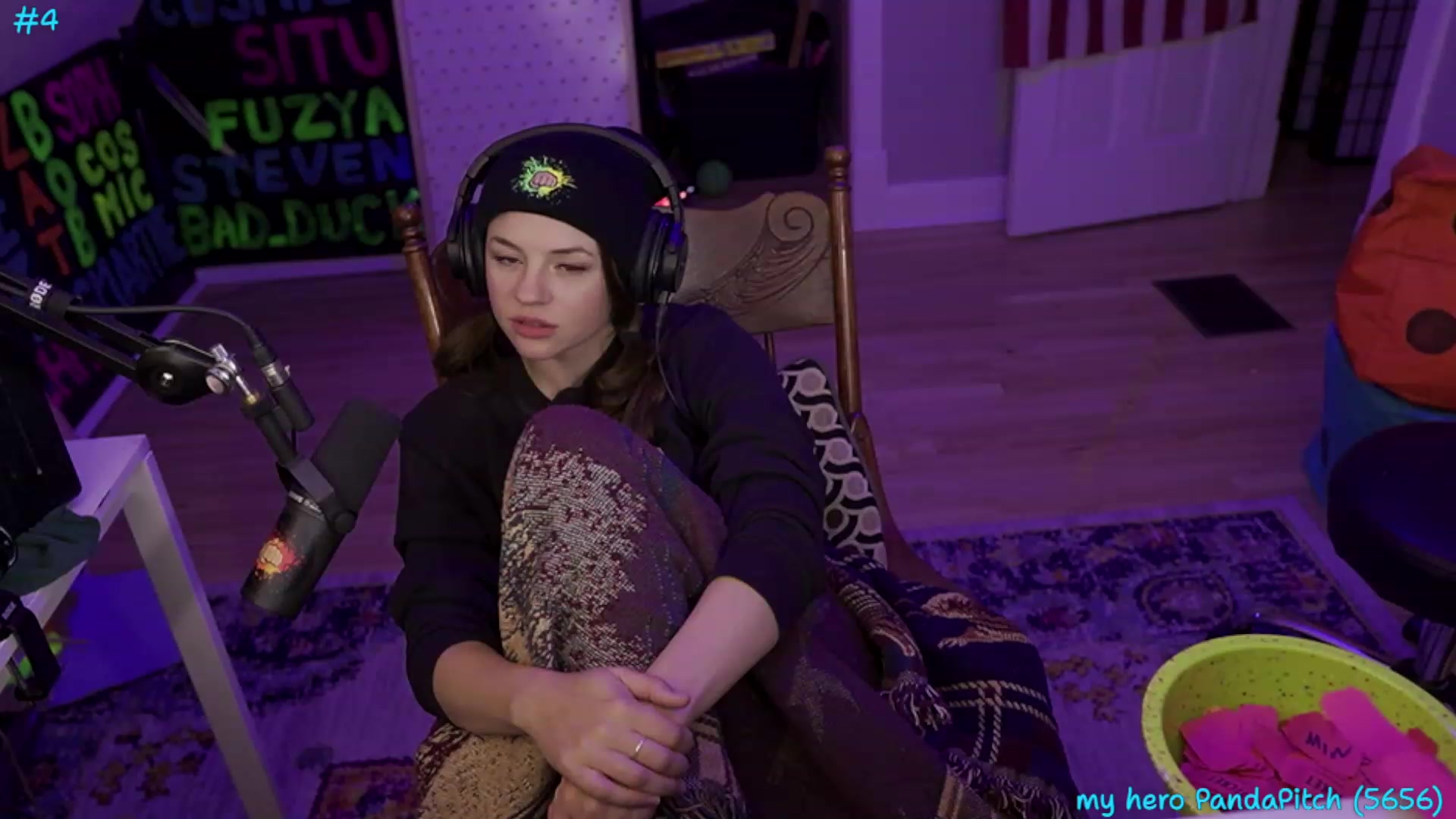 Gallery image thumbnail from SophiesPalace's myfreecams stream on, 07/13/2023, 08:41 image 17 of 20