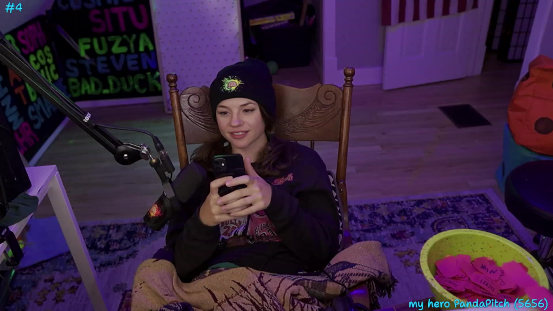 Gallery image thumbnail from SophiesPalace's myfreecams stream on, 07/13/2023, 09:52 image 18 of 20