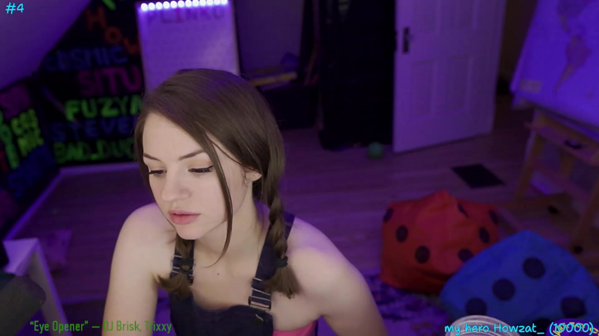 Gallery image thumbnail from SophiesPalace's myfreecams stream on, 07/16/2023, 10:14 image 16 of 20