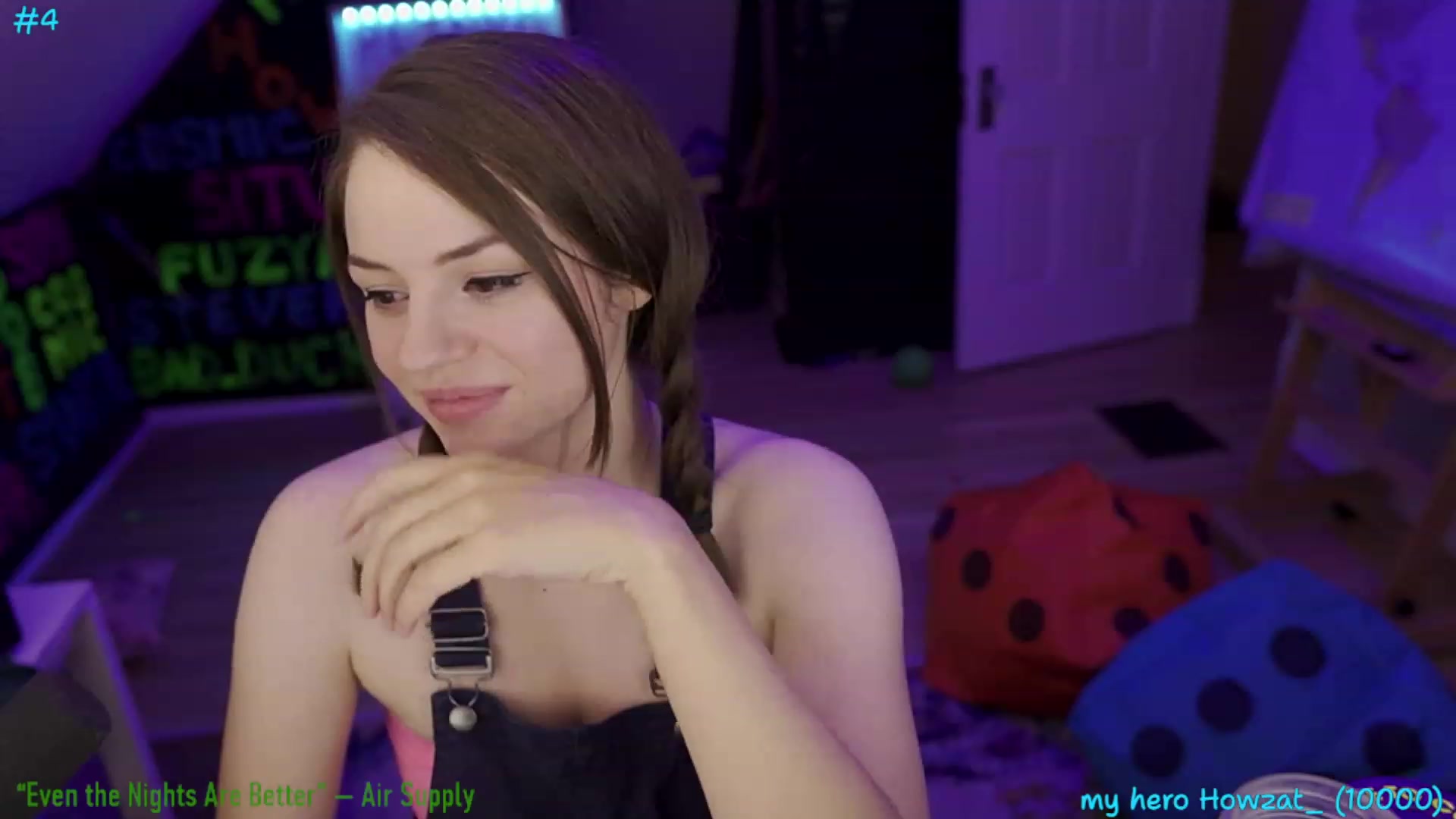 Gallery image thumbnail from SophiesPalace's myfreecams stream on, 07/16/2023, 10:14 image 13 of 20