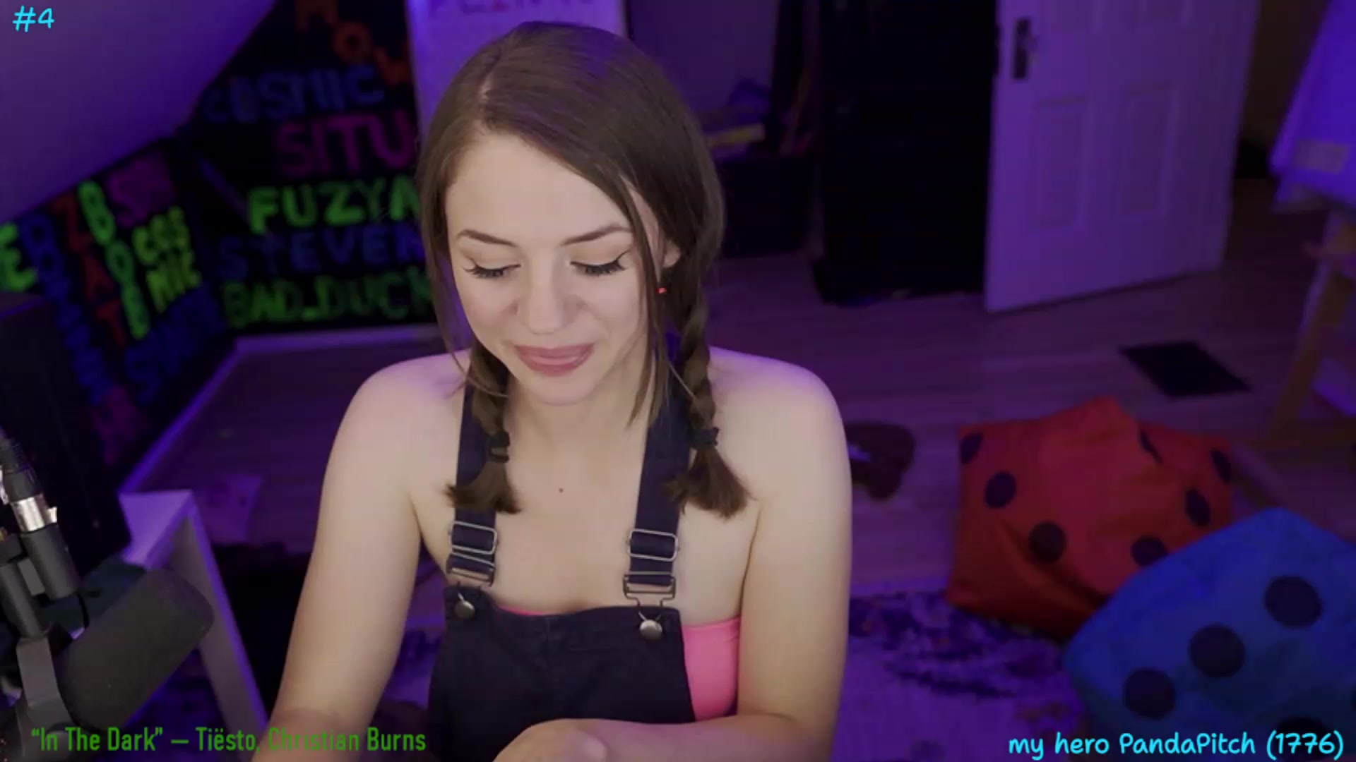 Gallery image thumbnail from SophiesPalace's myfreecams stream on, 07/16/2023, 10:14 image 3 of 20