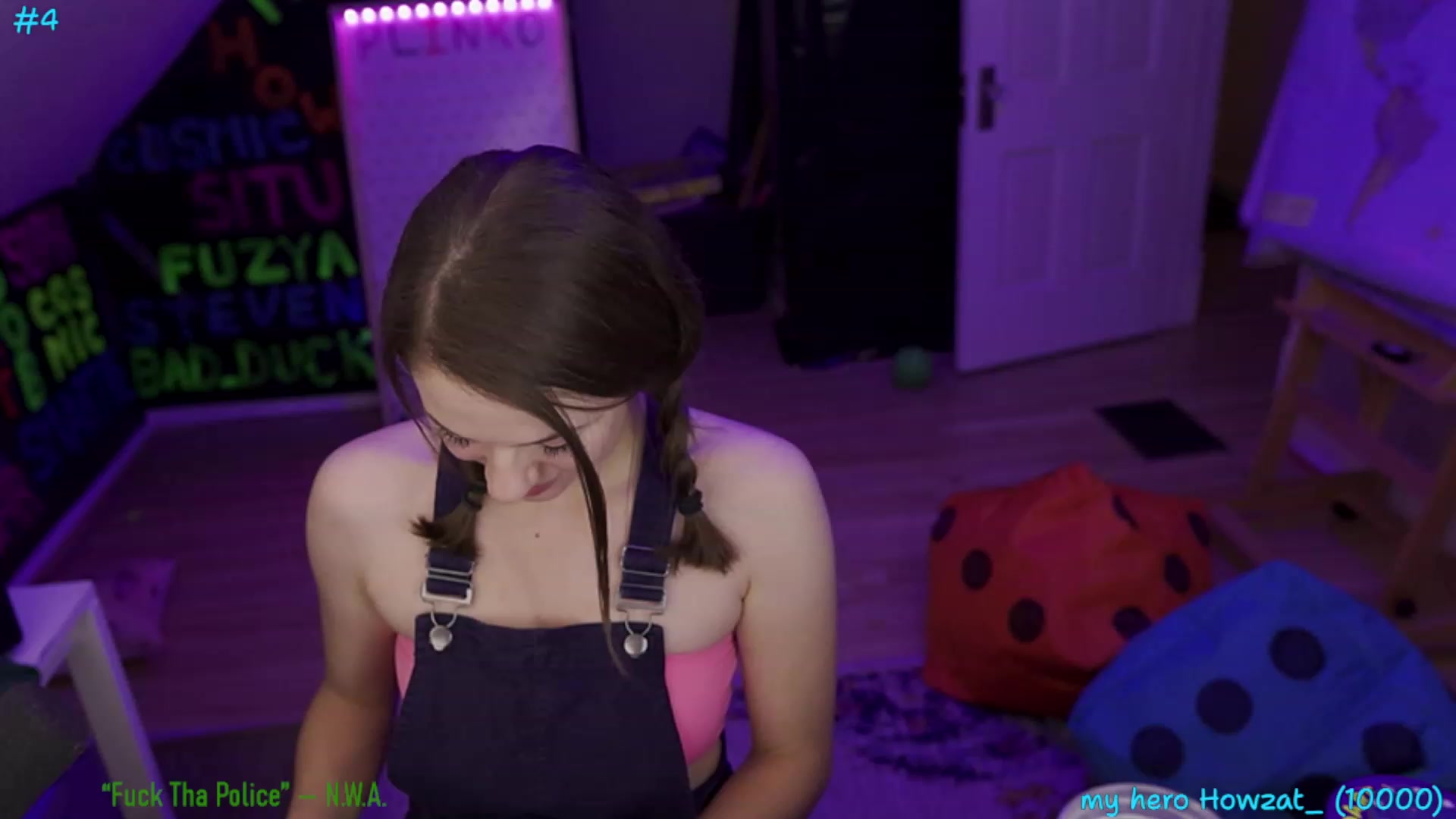 Gallery image thumbnail from SophiesPalace's myfreecams stream on, 07/16/2023, 10:39 image 10 of 20