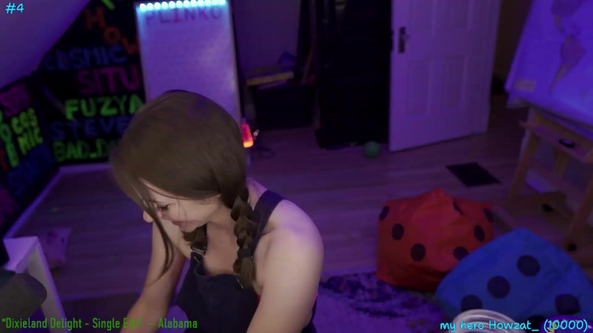 Gallery image thumbnail from SophiesPalace's myfreecams stream on, 07/16/2023, 10:39 image 2 of 20