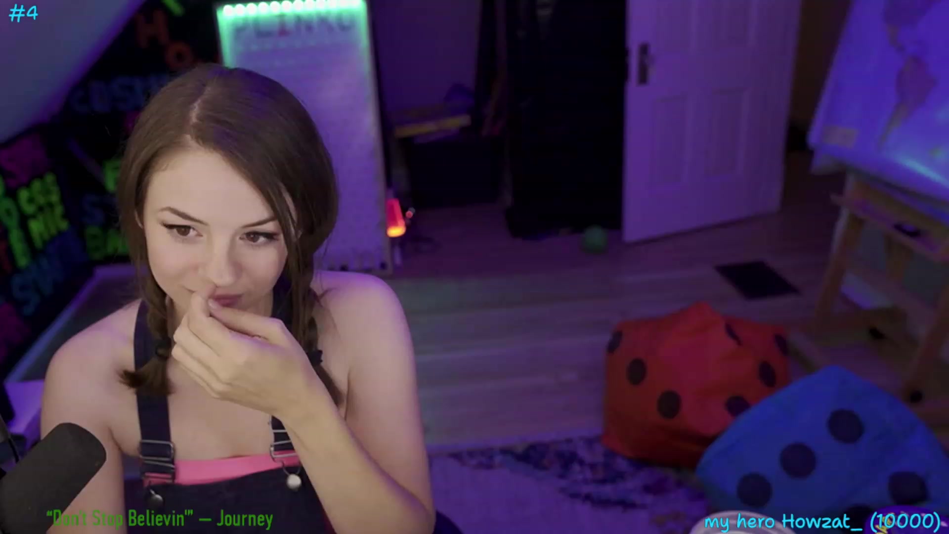 Gallery image thumbnail from SophiesPalace's myfreecams stream on, 07/16/2023, 10:39 image 18 of 20