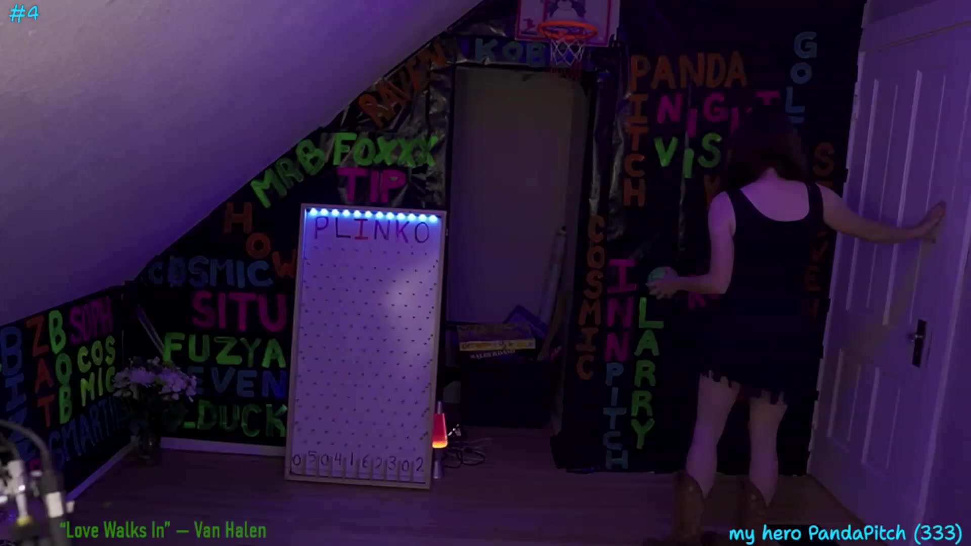 Gallery image thumbnail from SophiesPalace's myfreecams stream on, 07/18/2023, 05:31 image 12 of 20