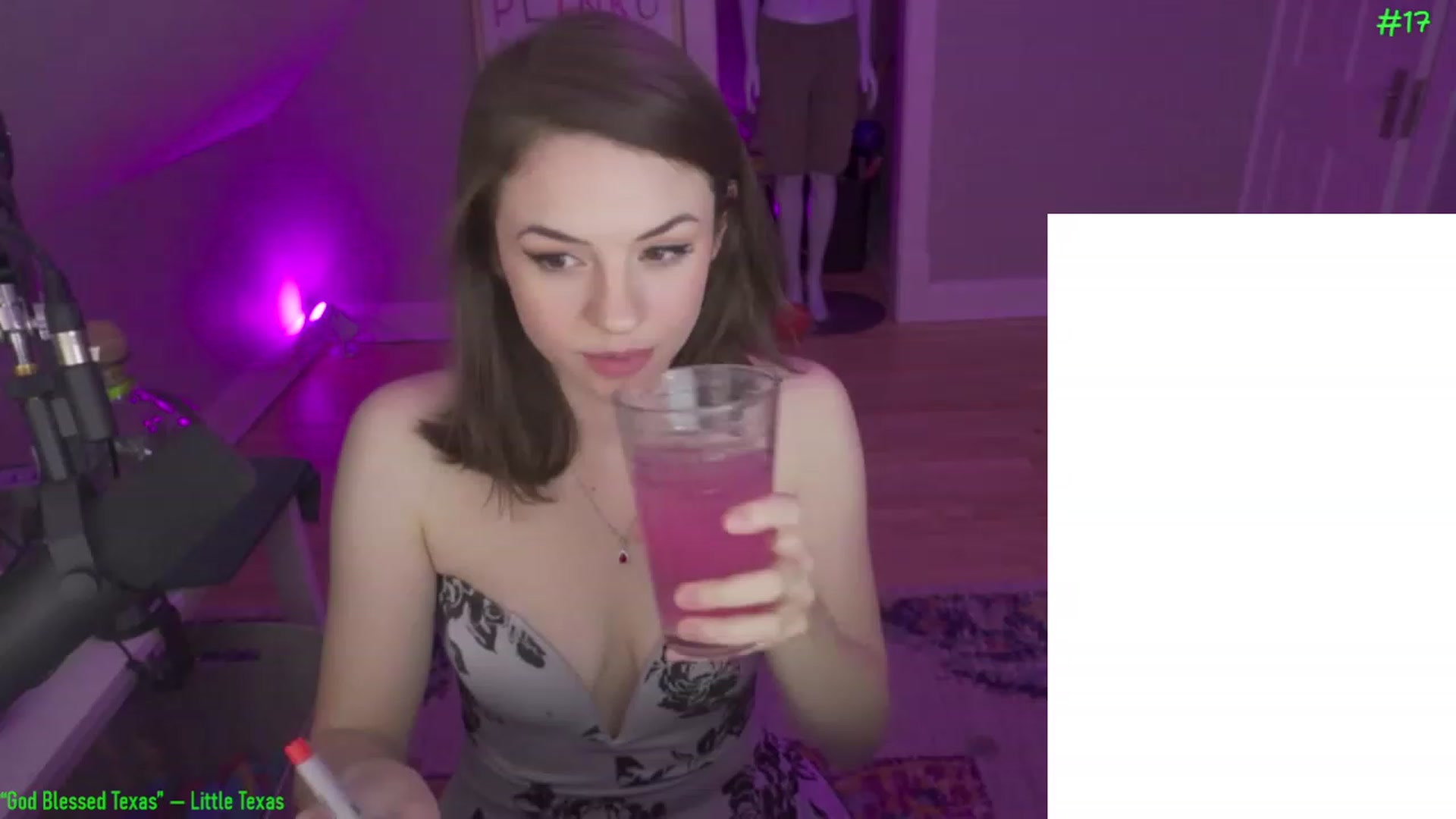 Gallery image thumbnail from Sophisticat3's myfreecams stream on, 03/25/2023, 05:37 image 1 of 20