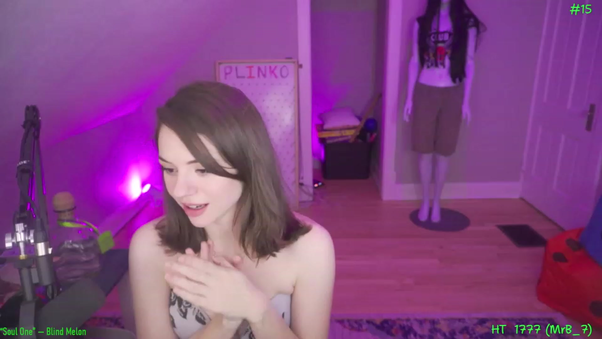Gallery image thumbnail from Sophisticat3's myfreecams stream on, 03/25/2023, 08:12 image 16 of 20