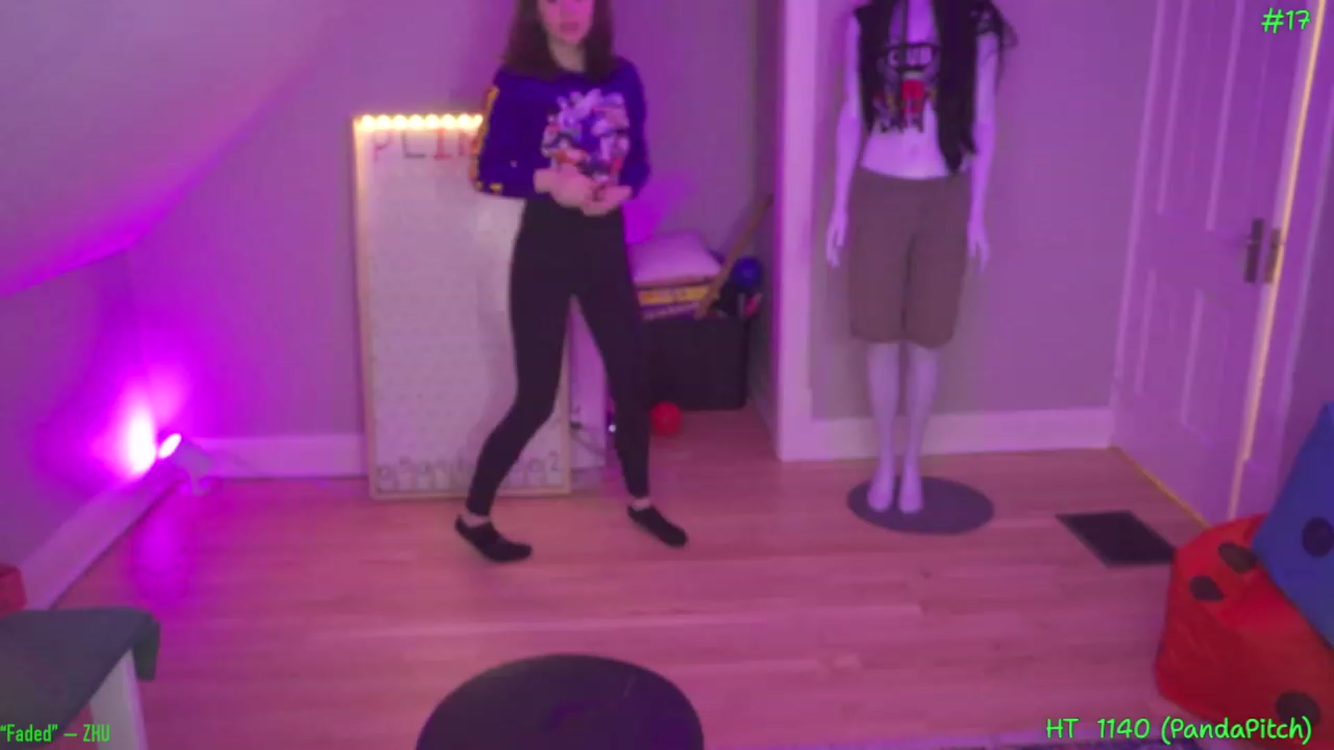 Gallery image thumbnail from Sophisticat3's myfreecams stream on, 03/26/2023, 10:06 image 13 of 20