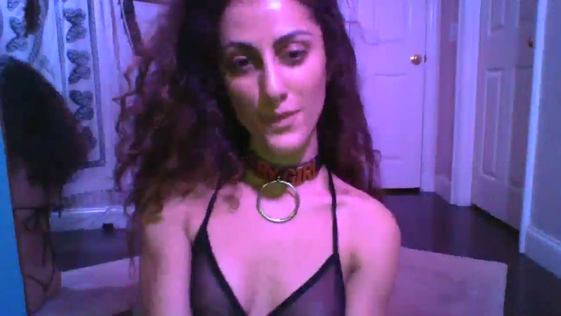 Gallery image thumbnail from Soraya888's myfreecams stream on, 03/12/2025, 05:28 image 8 of 20