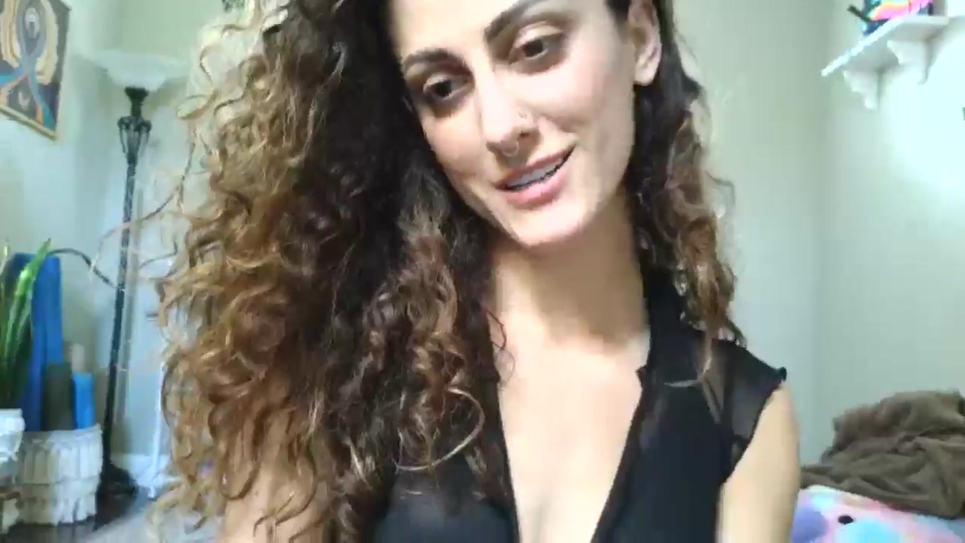 Gallery image thumbnail from Soraya888's myfreecams stream on, 03/23/2025, 23:07 image 2 of 20