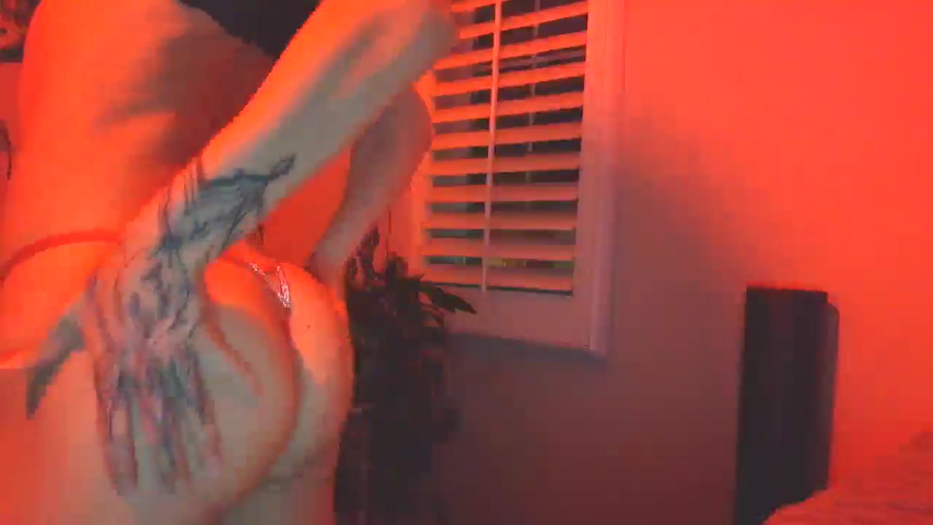 Gallery image thumbnail from Soraya888's myfreecams stream on, 03/24/2025, 06:13 image 7 of 20