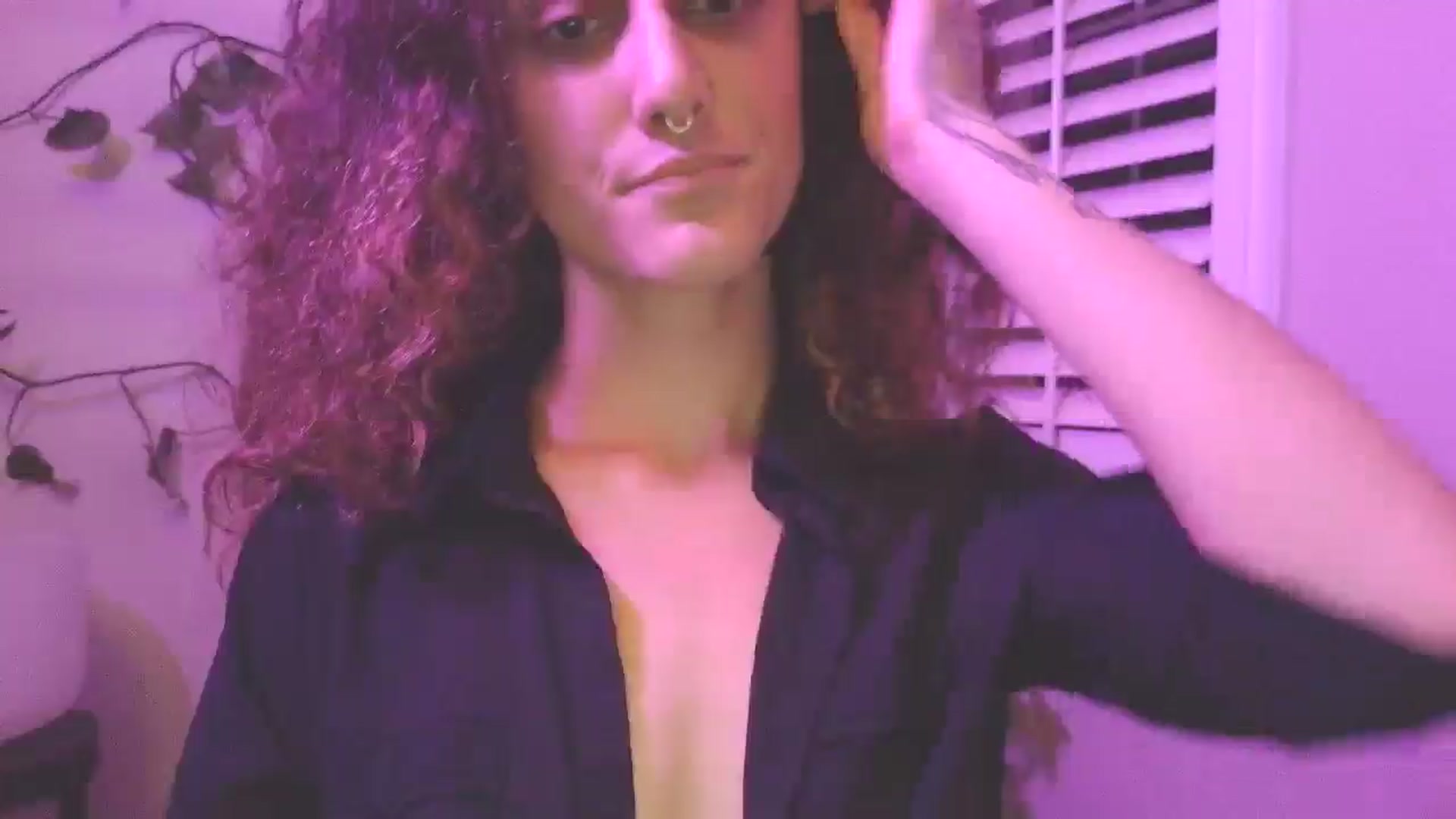 Gallery image thumbnail from Soraya888's myfreecams stream on, 03/25/2025, 06:47 image 7 of 20