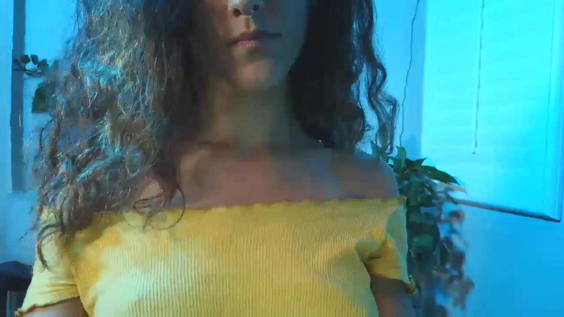 Gallery image thumbnail from Soraya888's myfreecams stream on, 03/26/2025, 07:12 image 7 of 20