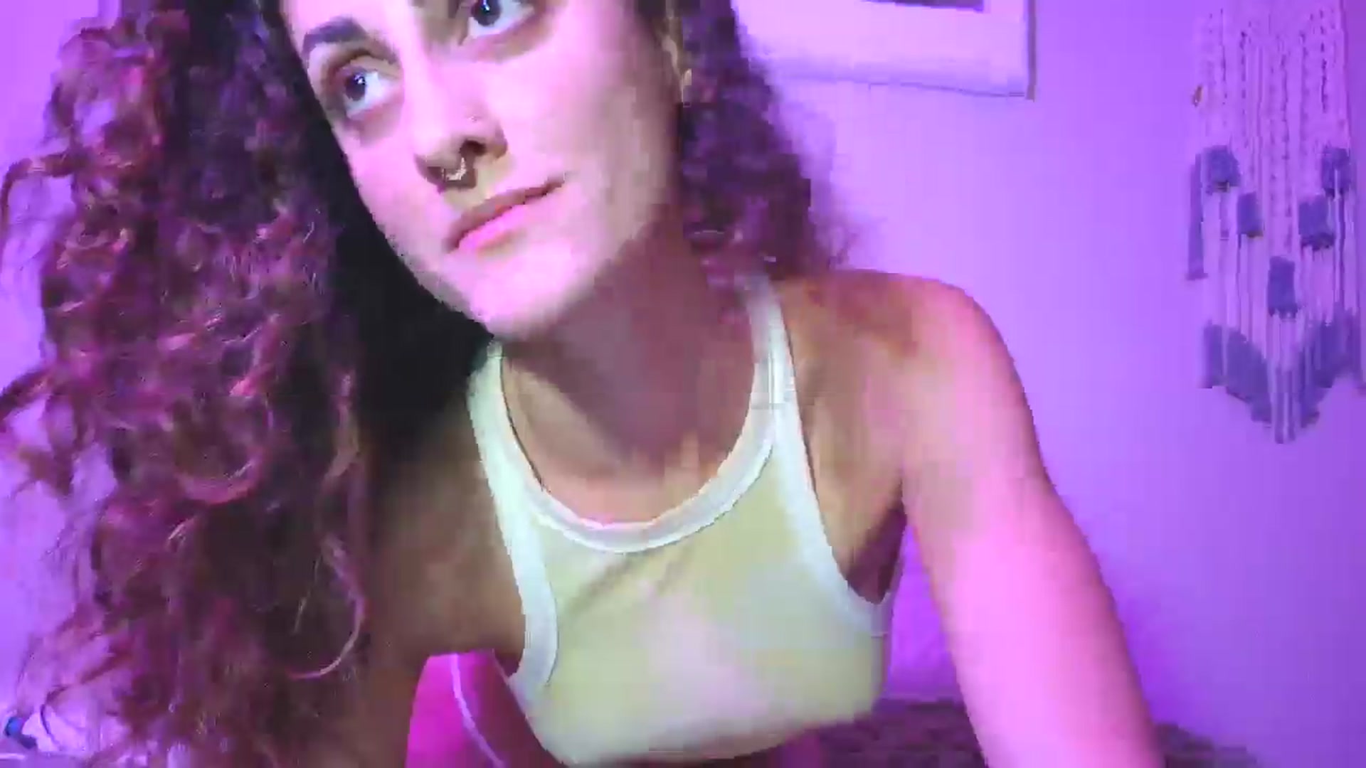 Gallery image thumbnail from Soraya888's myfreecams stream on, 03/28/2025, 06:38 image 16 of 20